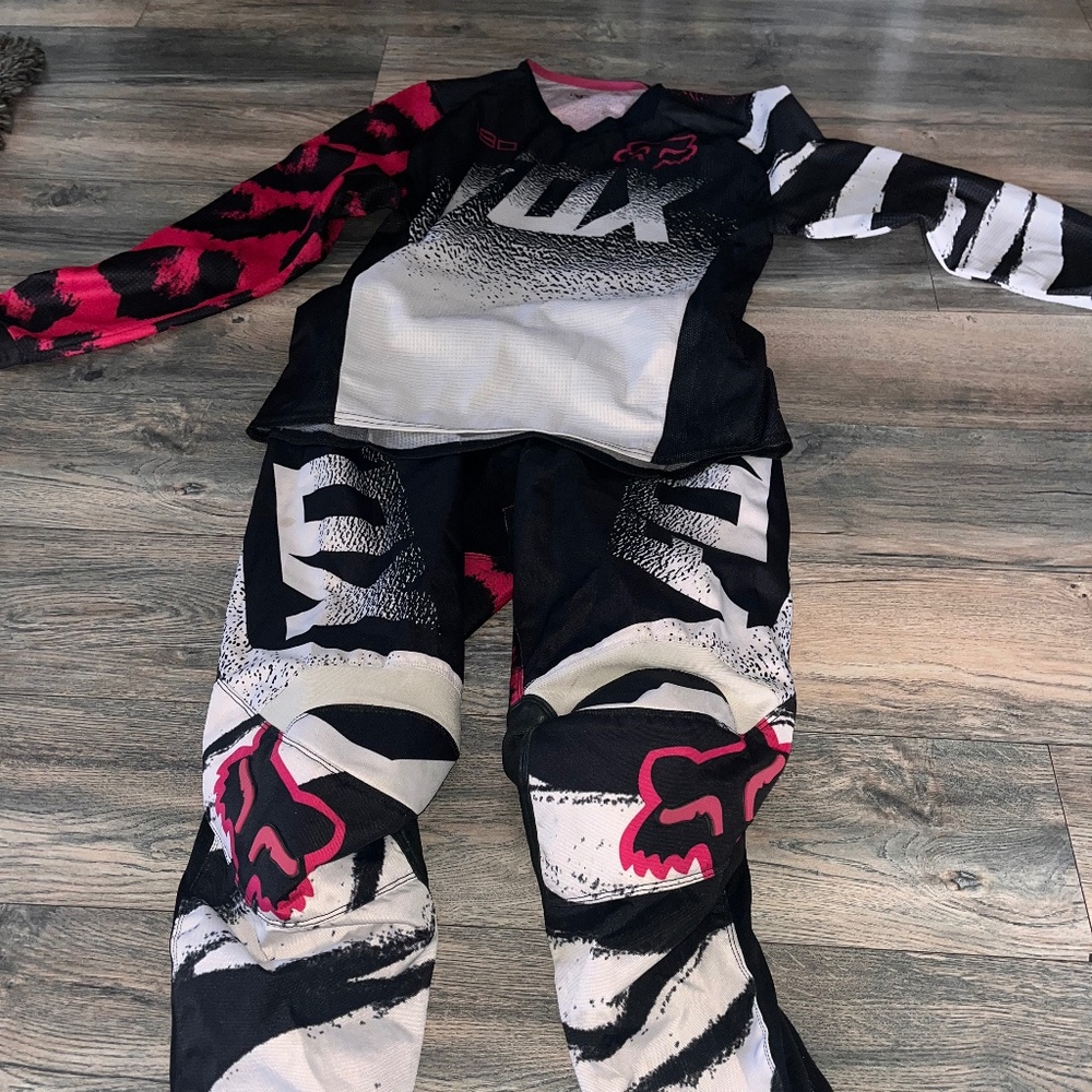 Woman's fox racing gear